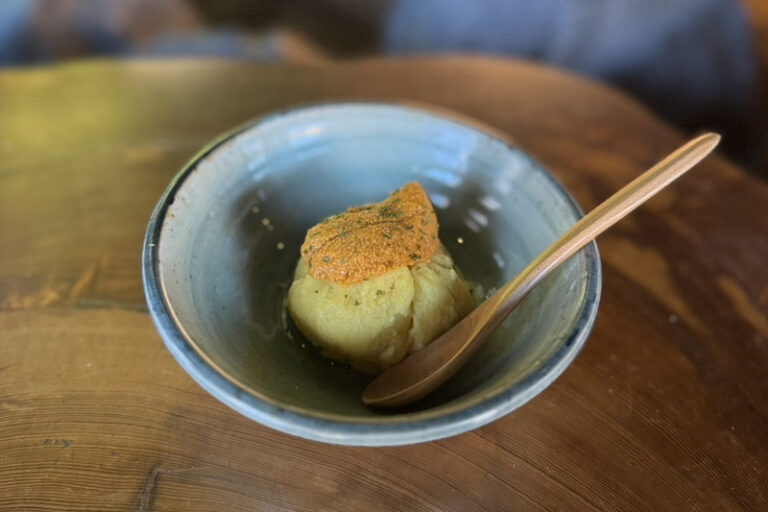 とうもろこしのムース～生雲丹のせ～　780円