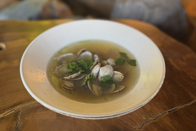 浅利の酒蒸し　800円